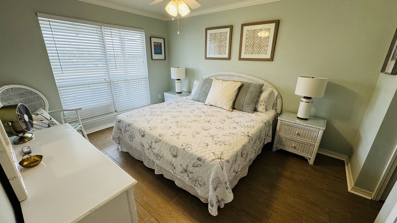 Photo of Bedroom in Dauphin Island