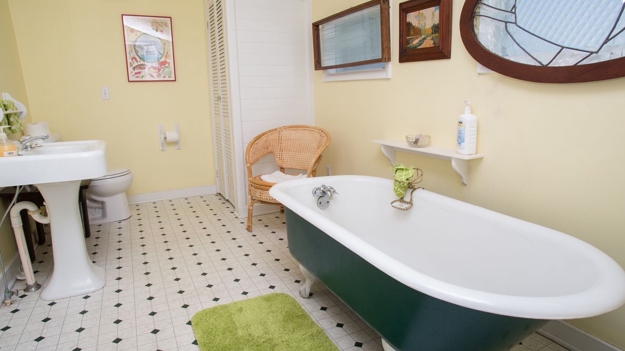Photo of Bathroom in Historic Downtown Apalachicola