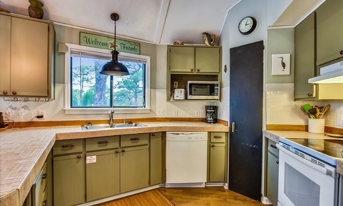 Photo of Kitchen in Sea Palm Village