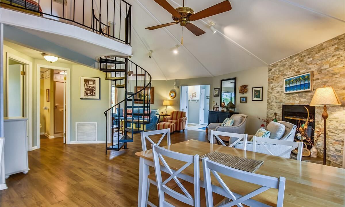 Photo of Livingroom in Sea Palm Village