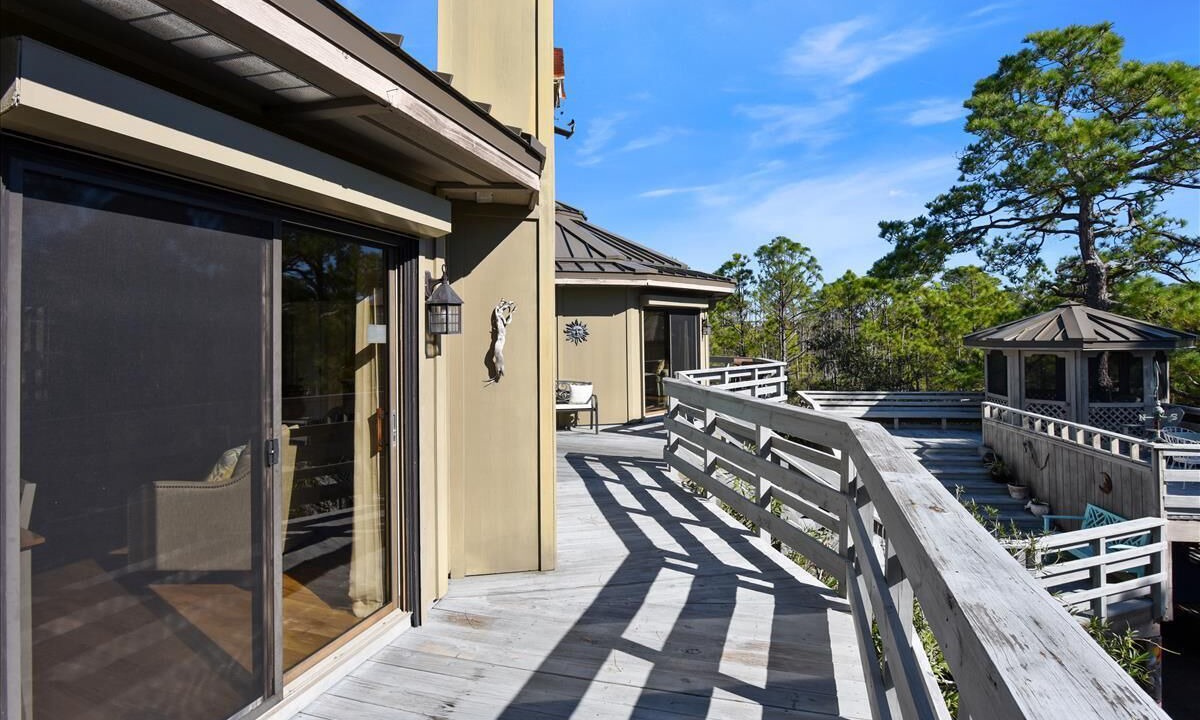 Photo of Patio Balcony in Sea Palm Village