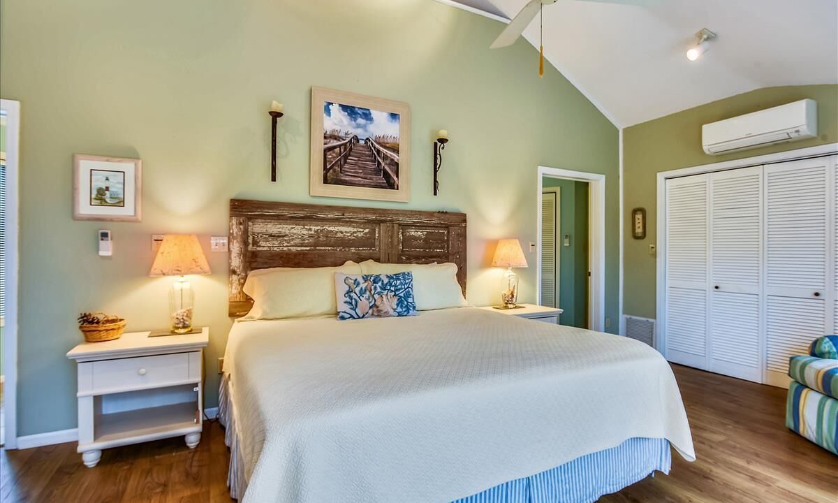 Photo of Bedroom in Sea Palm Village
