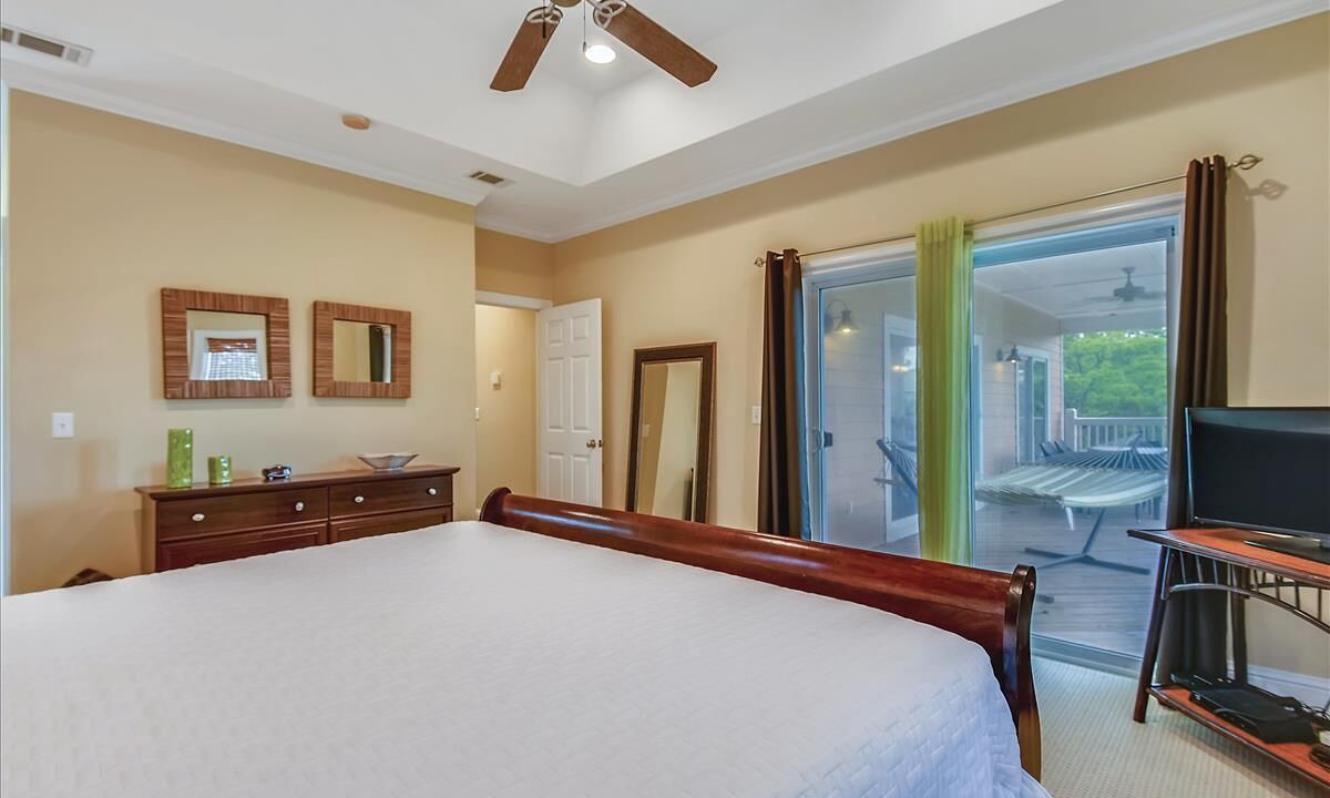 Photo of Bedroom in Sea Palm Village