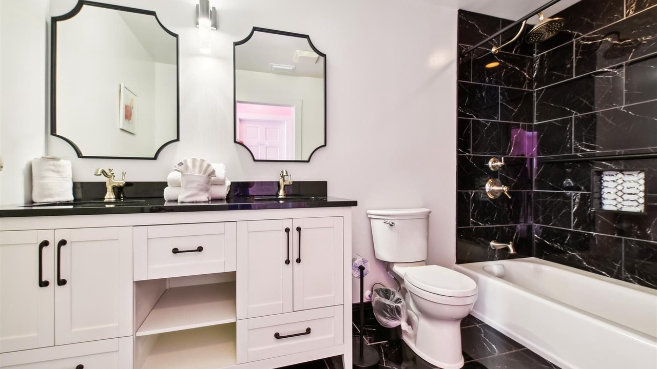 Photo of Bathroom in East End