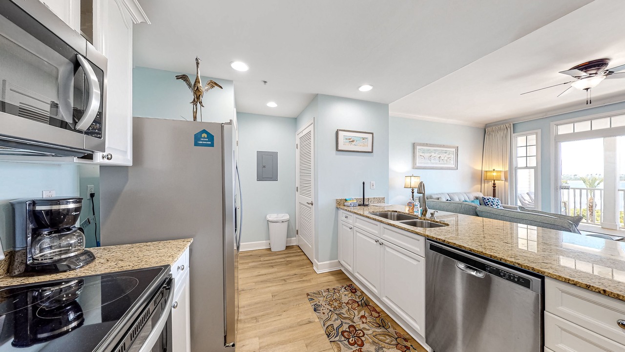 Photo of Kitchen in Upper Grand Lagoon