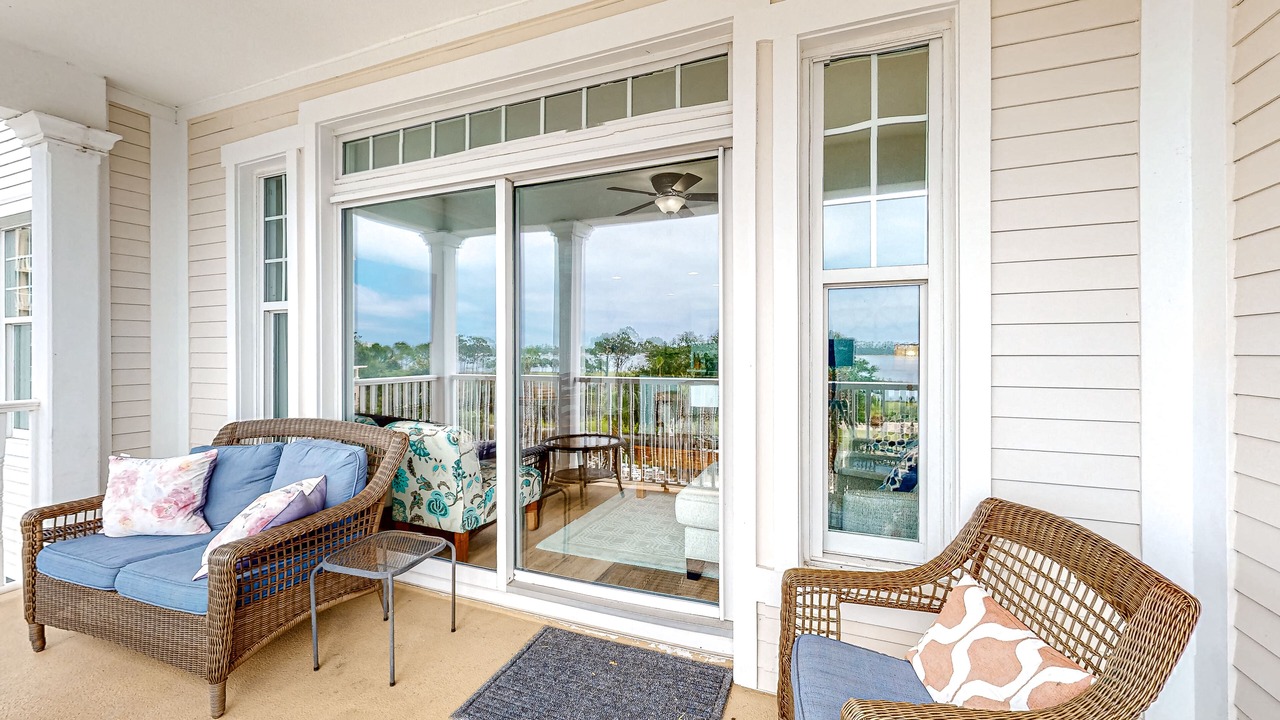 Photo of Patio Balcony in Upper Grand Lagoon