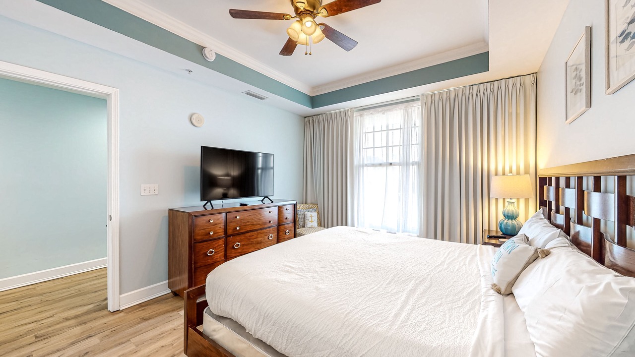 Photo of Bedroom in Upper Grand Lagoon