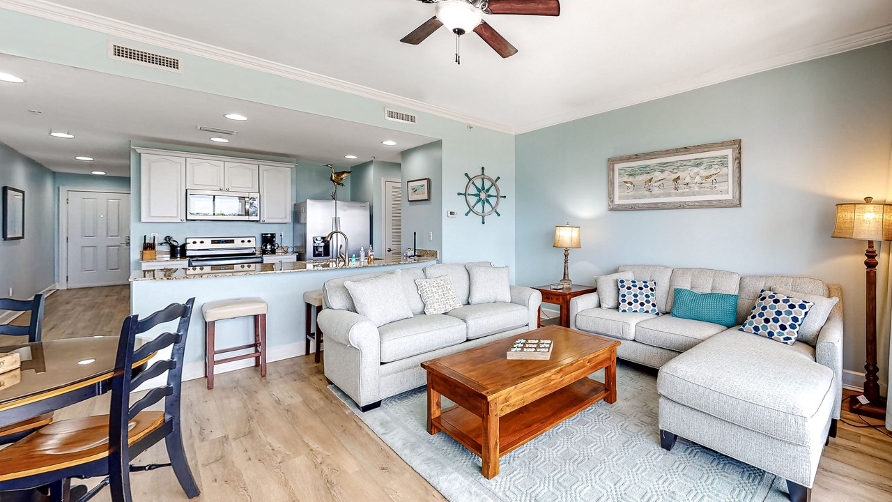Photo of Livingroom in Upper Grand Lagoon