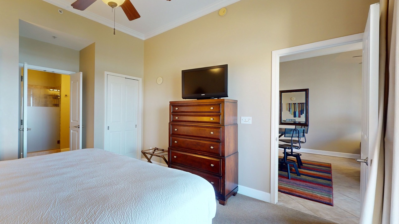 Photo of Bedroom in Upper Grand Lagoon