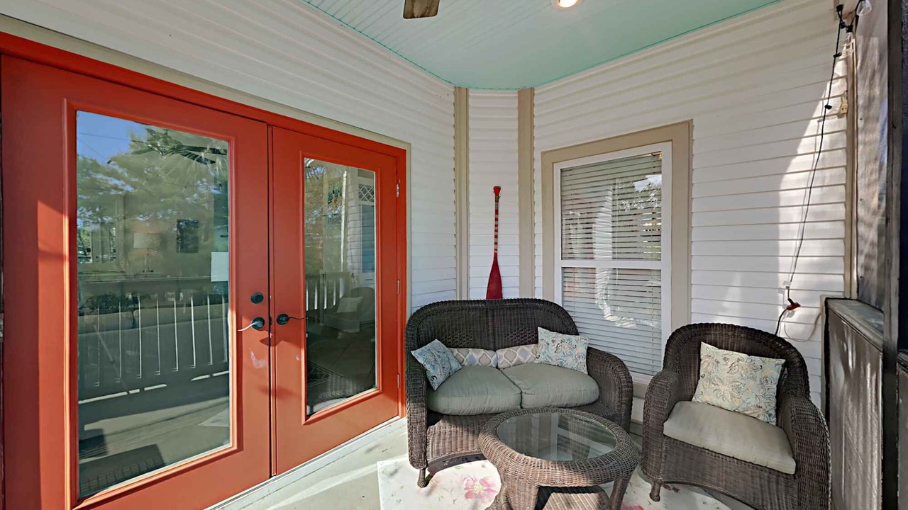 Photo of Patio Balcony in Lakeside at Blue Mountain Beach