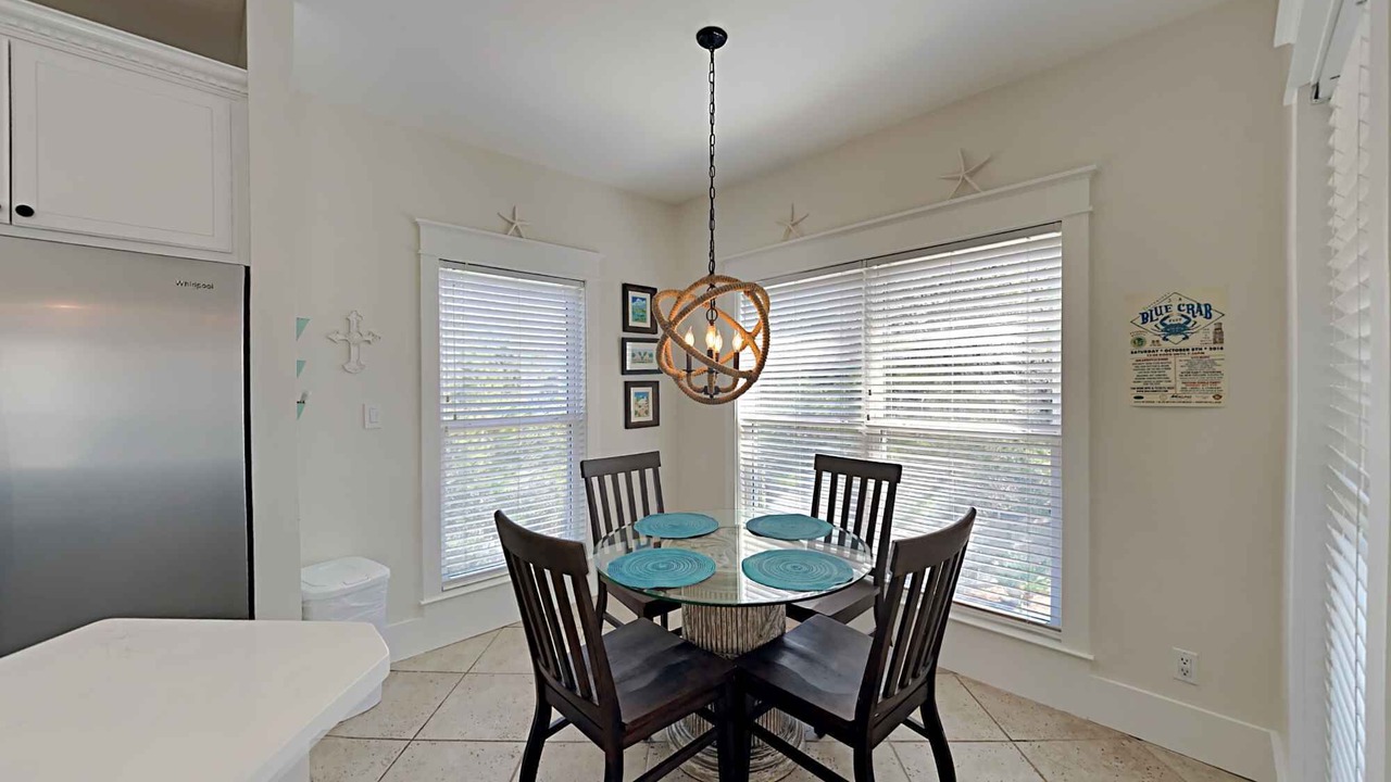 Photo of Livingroom in Lakeside at Blue Mountain Beach