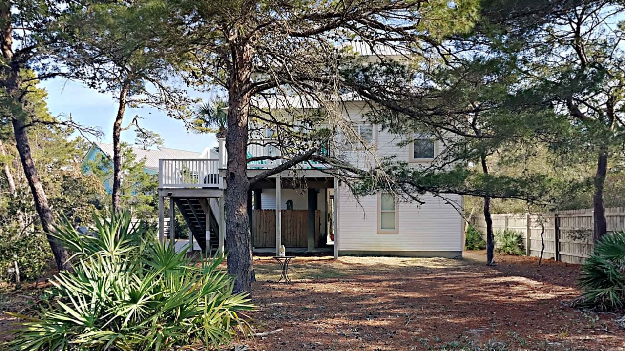 Photo of Outdoor in Lakeside at Blue Mountain Beach