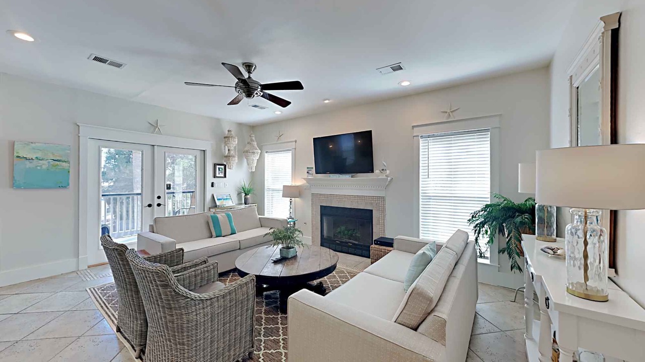 Photo of Livingroom in Lakeside at Blue Mountain Beach