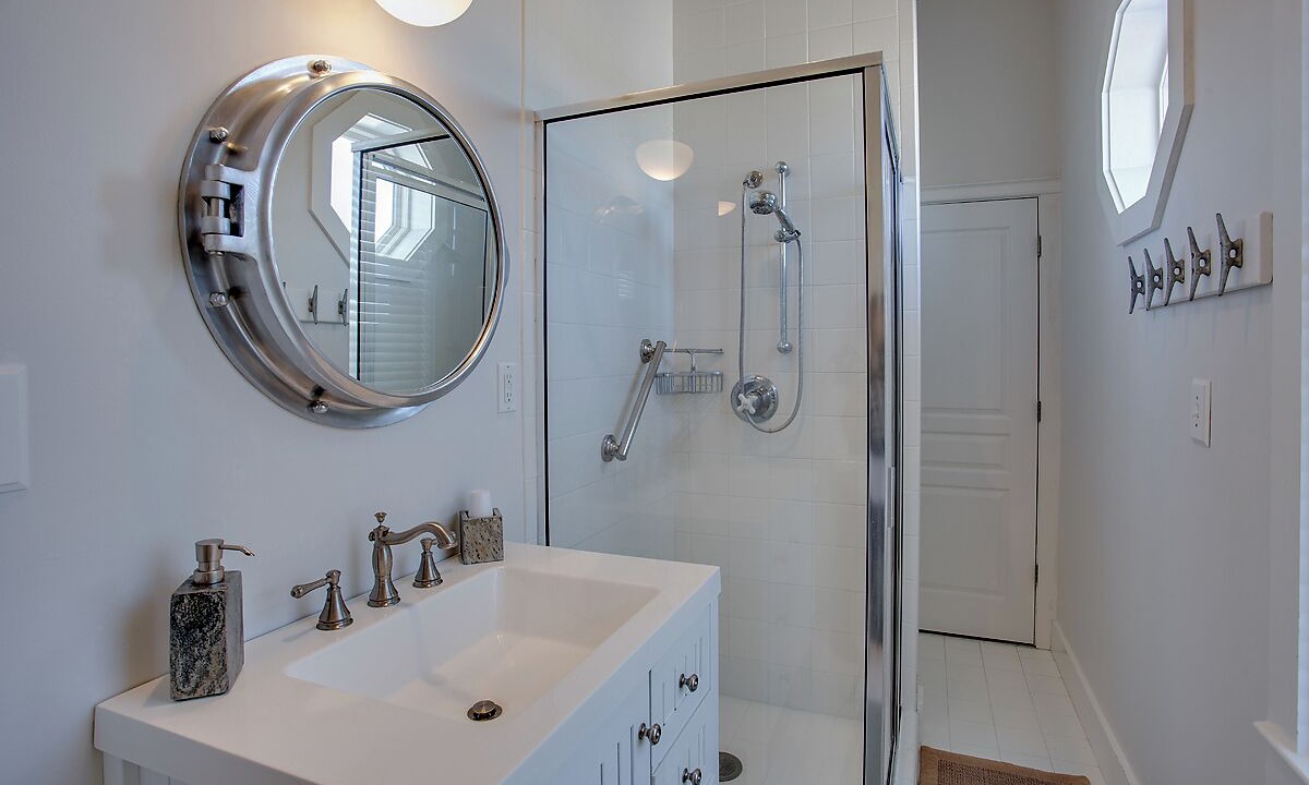 Photo of Bathroom in East End