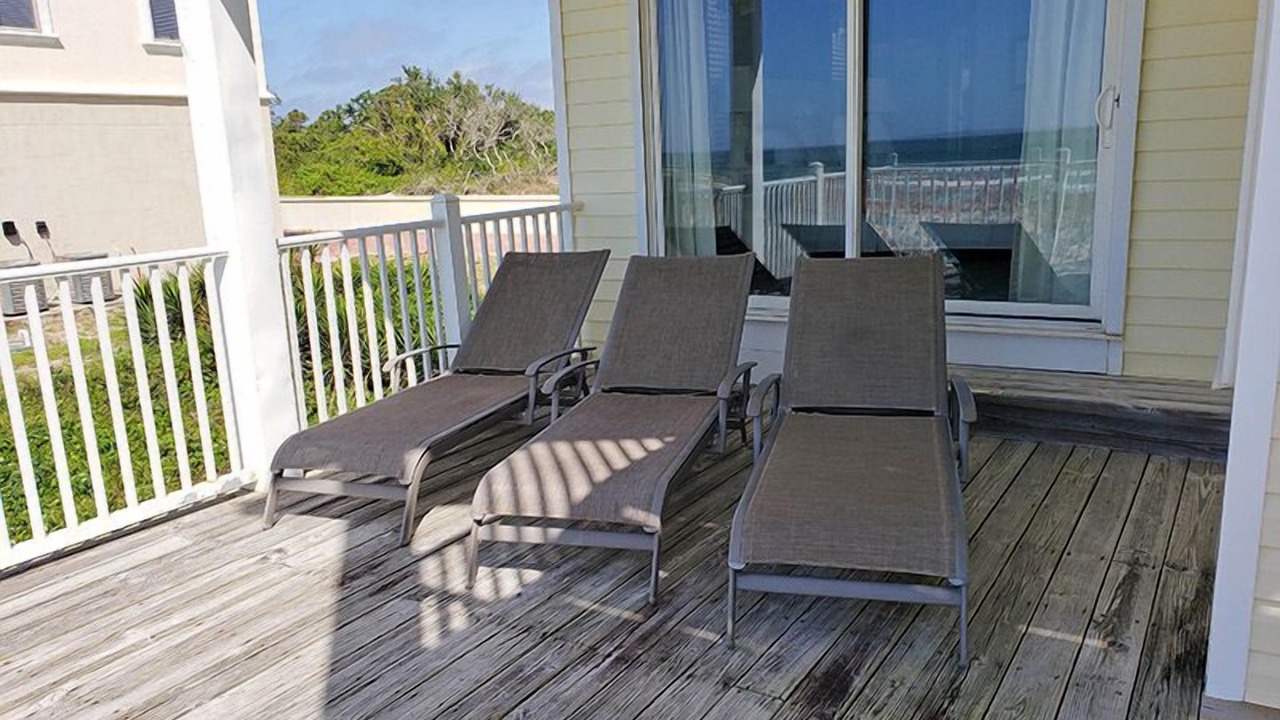 Photo of Patio Balcony in Sea Palm Village