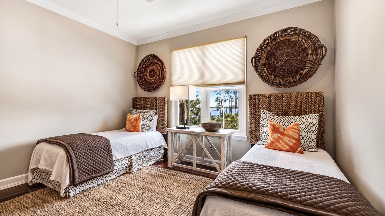 Photo of Bedroom in Upper Grand Lagoon