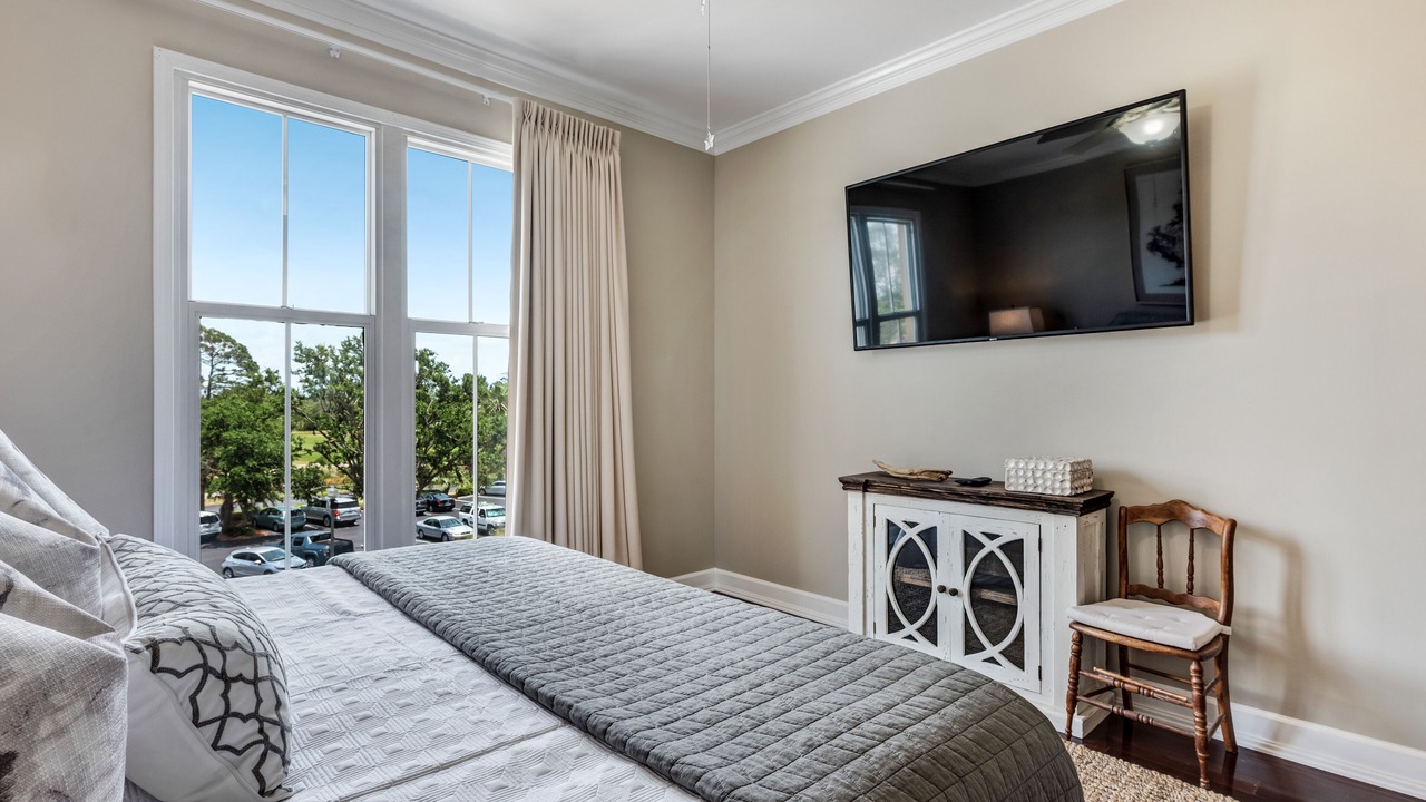 Photo of Bedroom in Upper Grand Lagoon