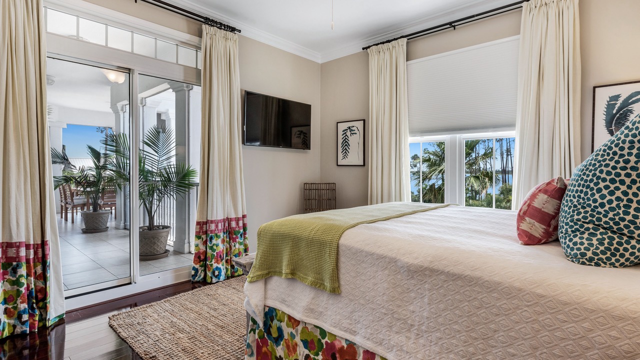 Photo of Bedroom in Upper Grand Lagoon