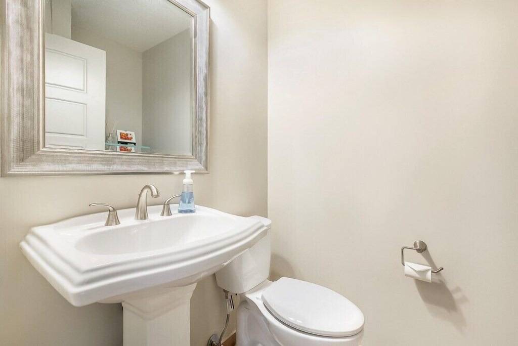 Photo of Bathroom in Central Business District