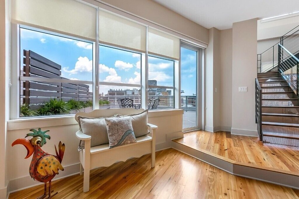 Photo of Livingroom in Central Business District
