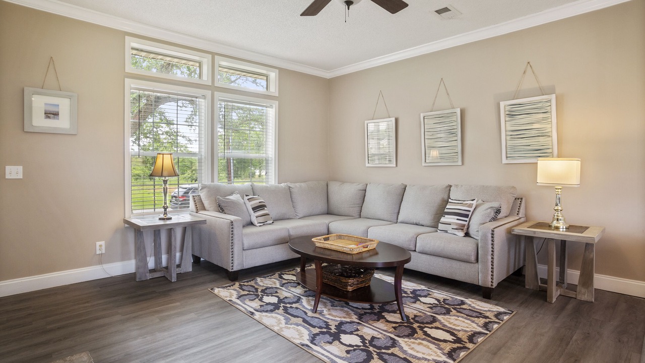 Photo of Livingroom in Long Beach