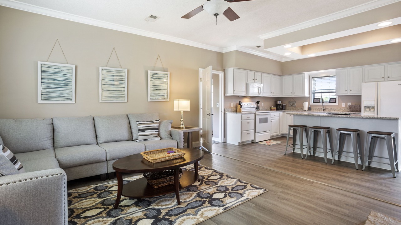 Photo of Livingroom in Long Beach