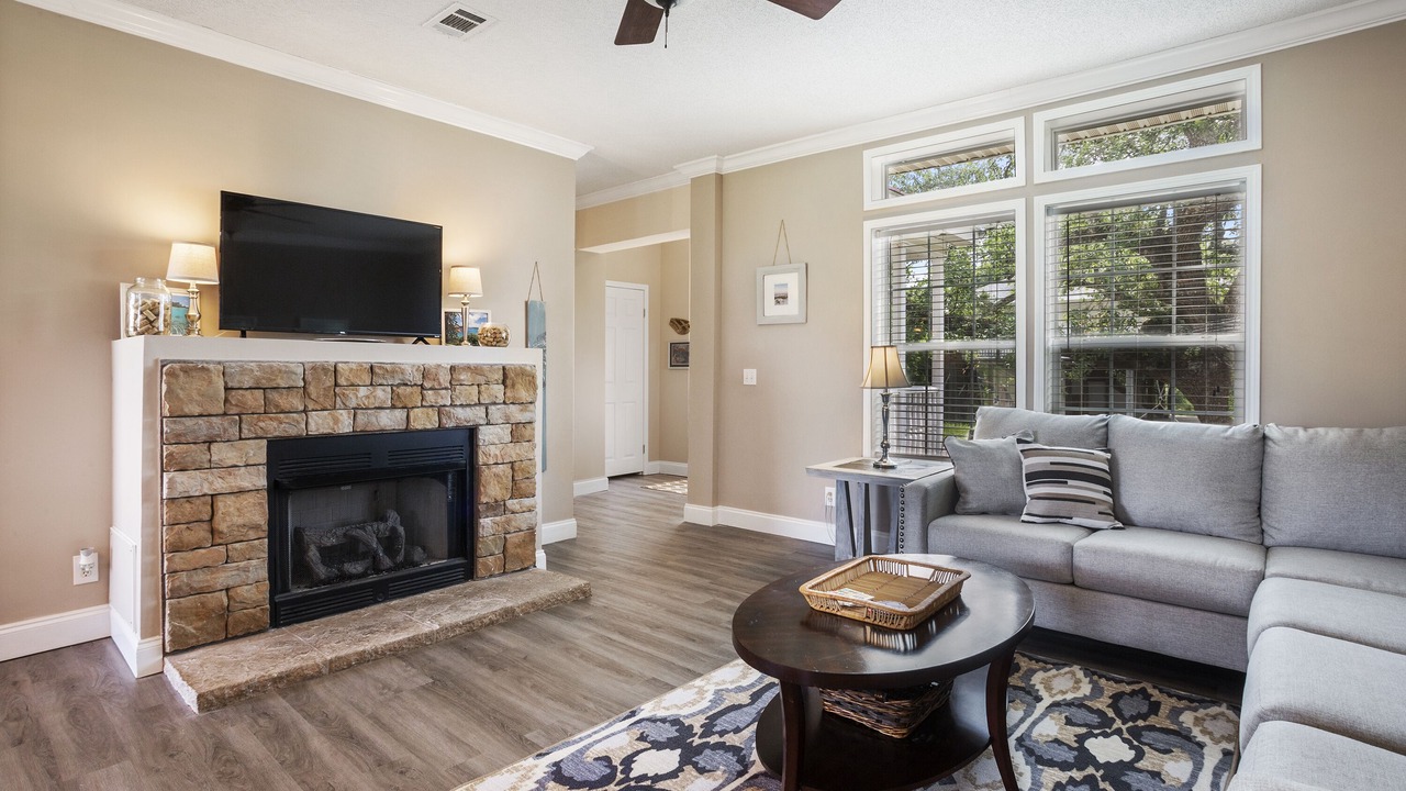 Photo of Livingroom in Long Beach
