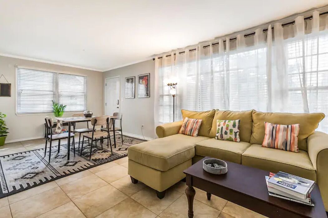 Photo of Livingroom in Broadmoor