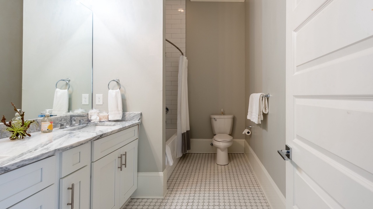 Photo of Bathroom in West Riverside