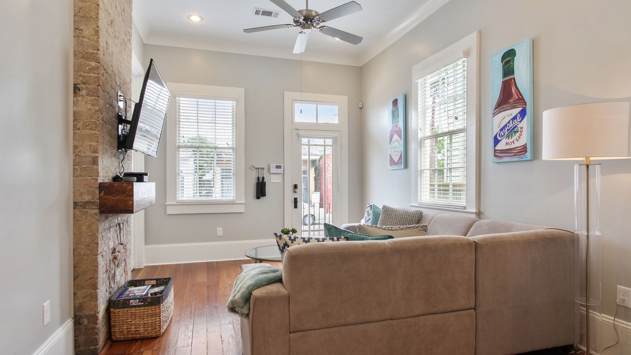 Photo of Livingroom in West Riverside