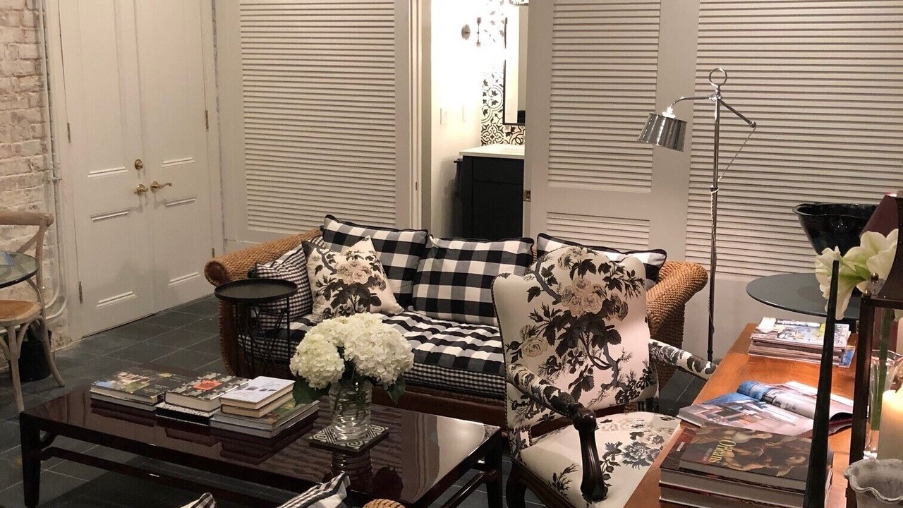 Photo of Livingroom in Lower Garden District