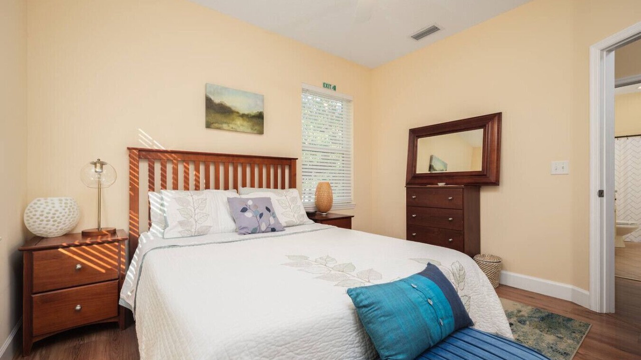 Photo of Bedroom in Downtown Historic District