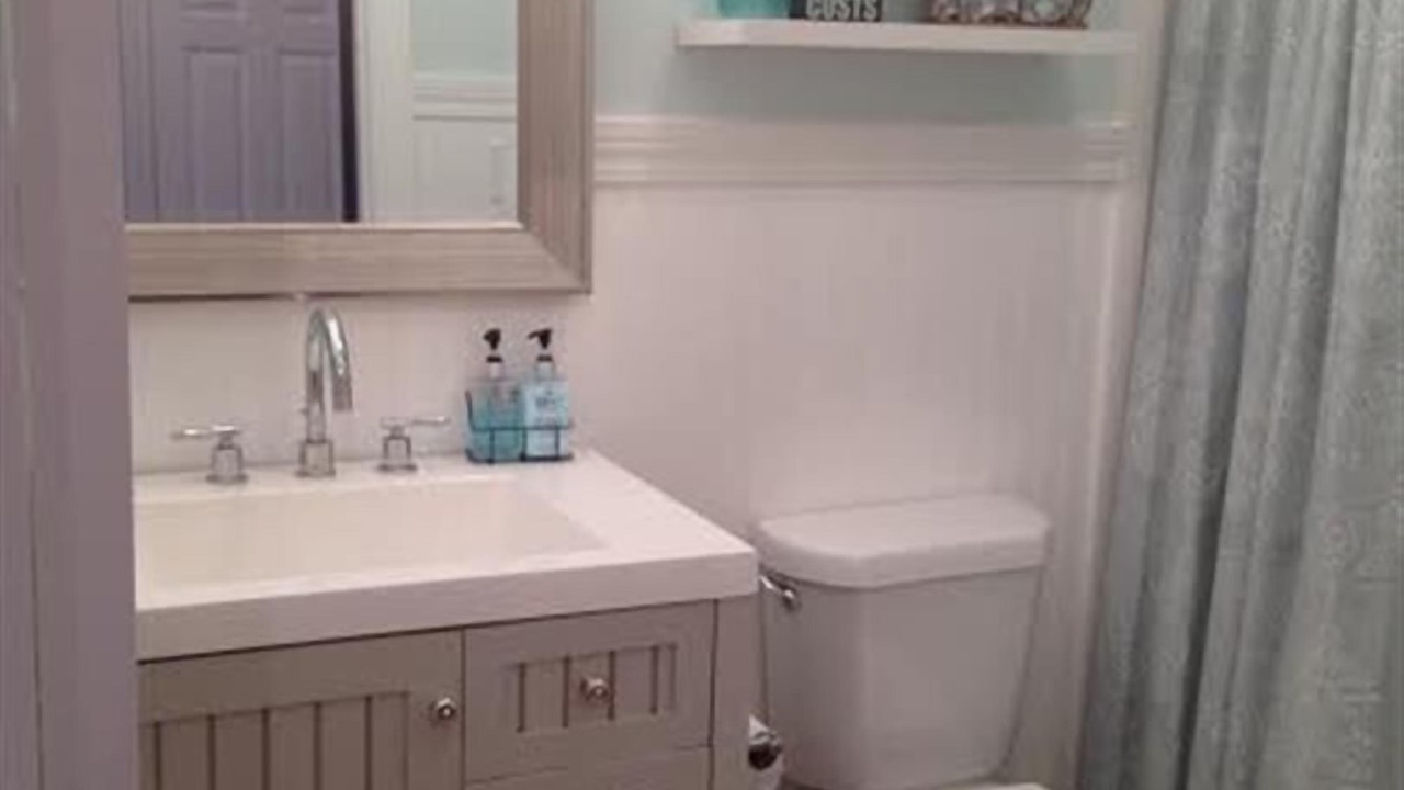 Photo of Bathroom in Seacrest Beach