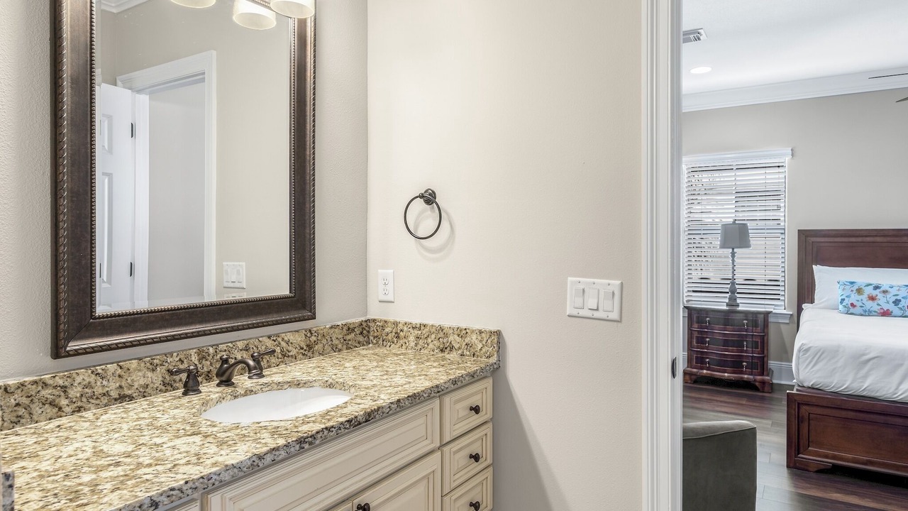 Photo of Bathroom in Villa Lago