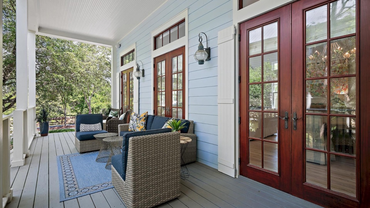 Photo of Patio Balcony in Cottage District