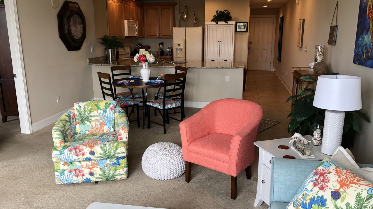 Photo of Livingroom in Upper Grand Lagoon
