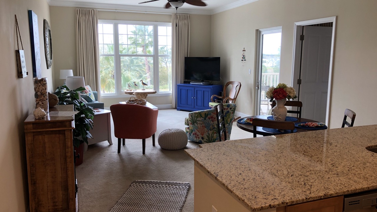 Photo of Livingroom in Upper Grand Lagoon