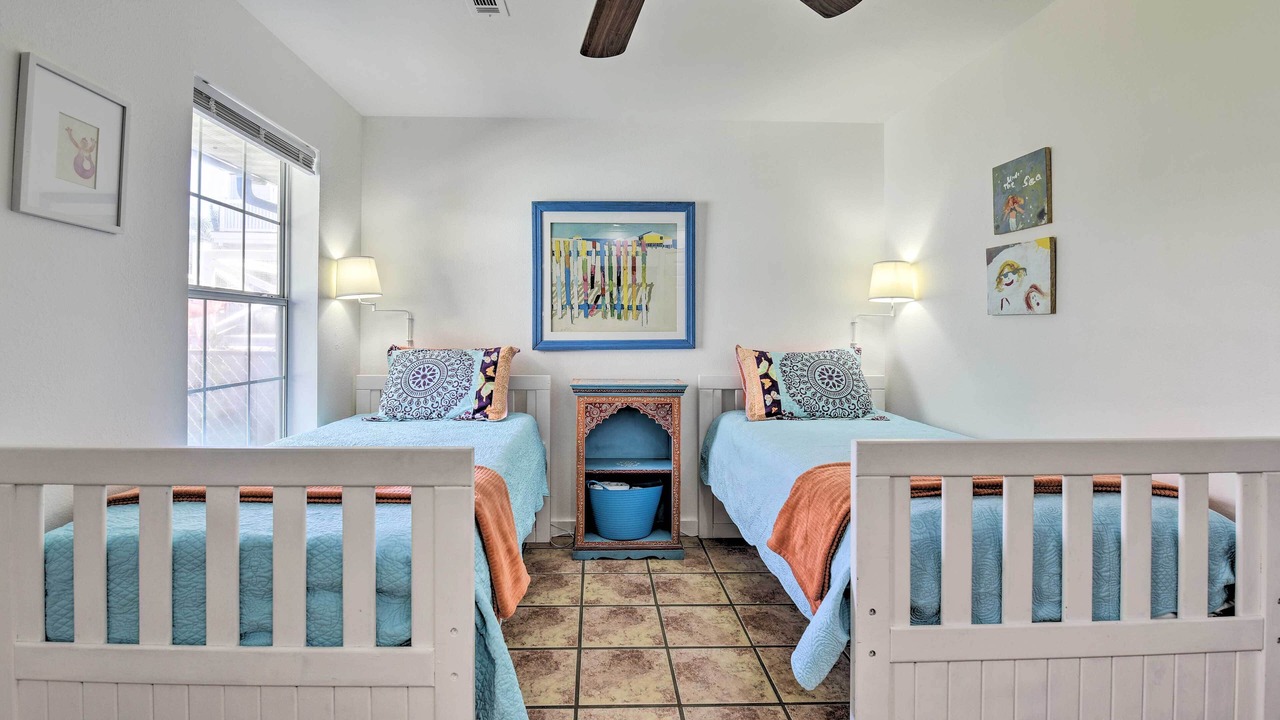 Photo of Bedroom in Gulfview Heights