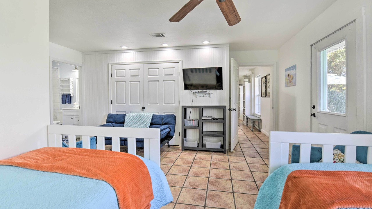 Photo of Bedroom in Gulfview Heights