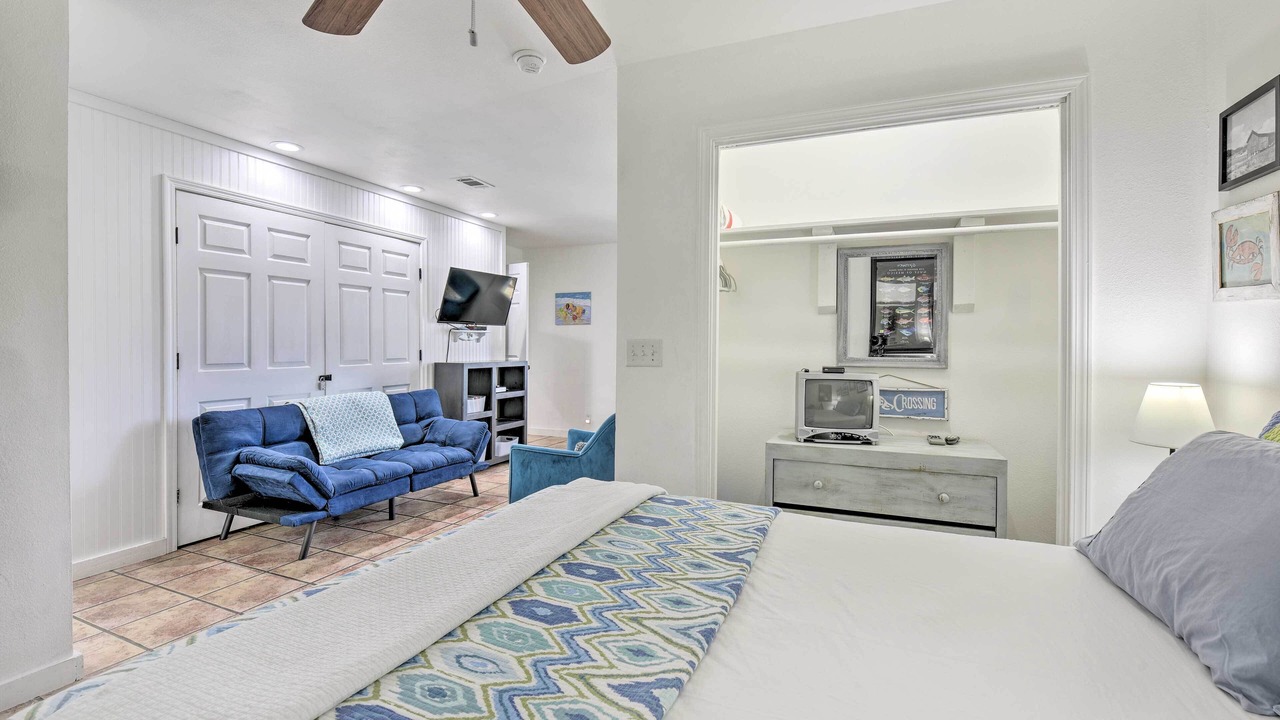 Photo of Bedroom in Gulfview Heights