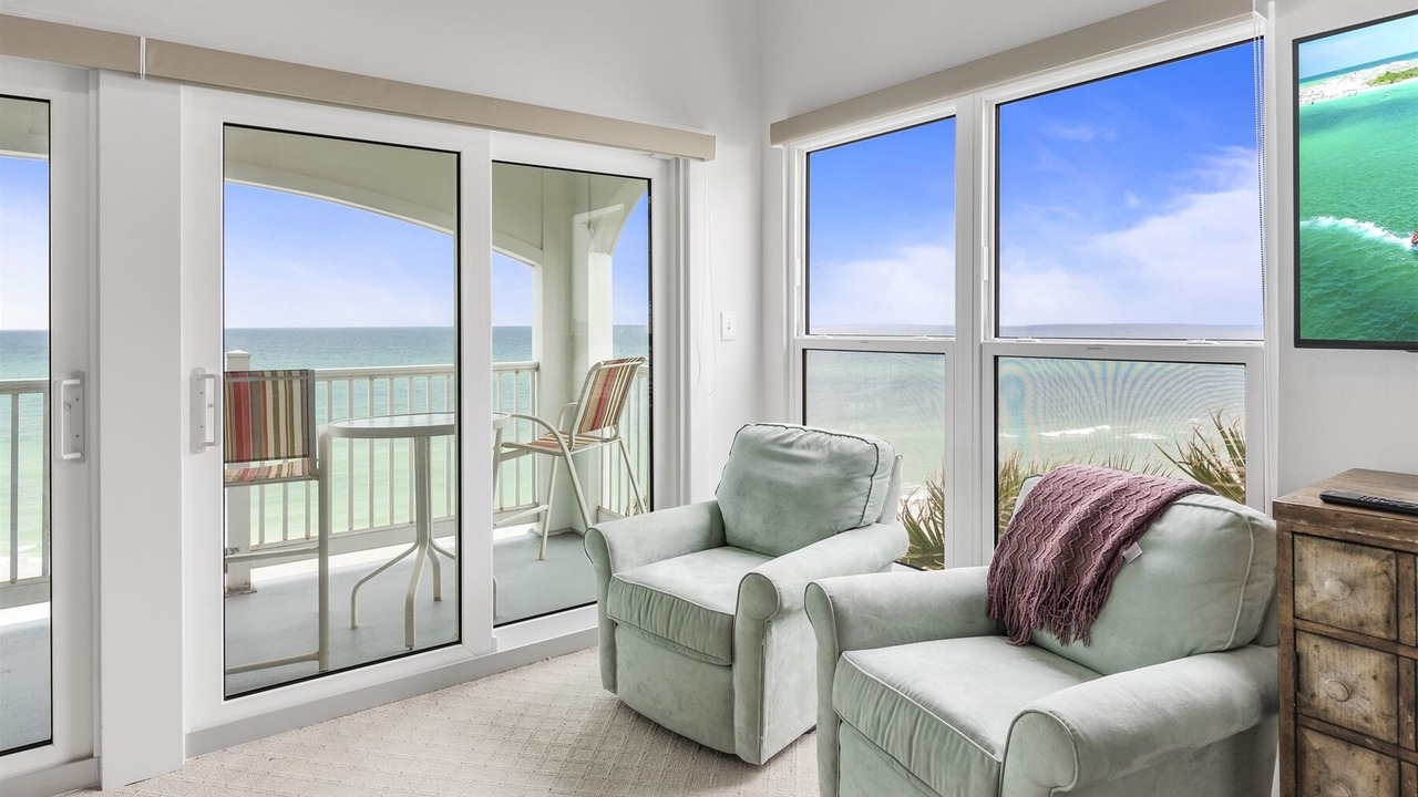 Photo of Livingroom in Seacrest