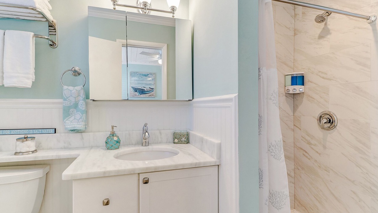 Photo of Bathroom in Central Naples