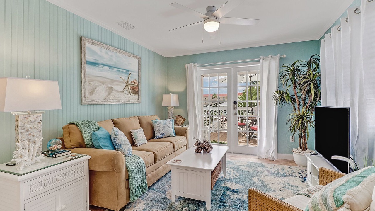 Photo of Livingroom in Central Naples