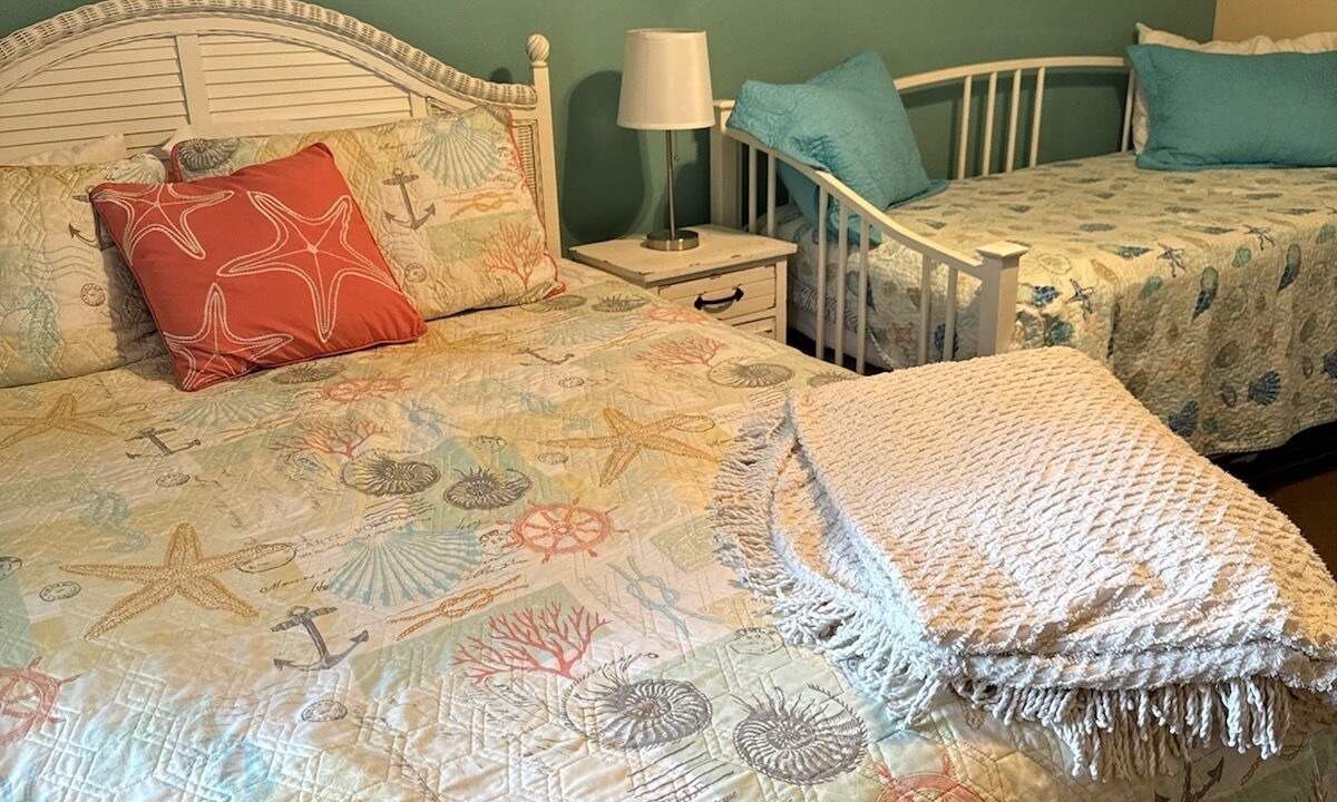 Photo of Bedroom in Steinhatchee
