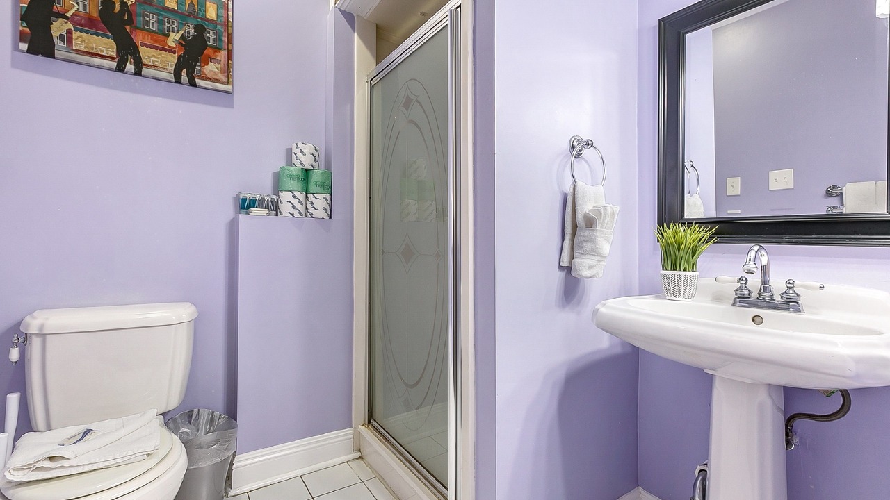 Photo of Bathroom in Mid-City