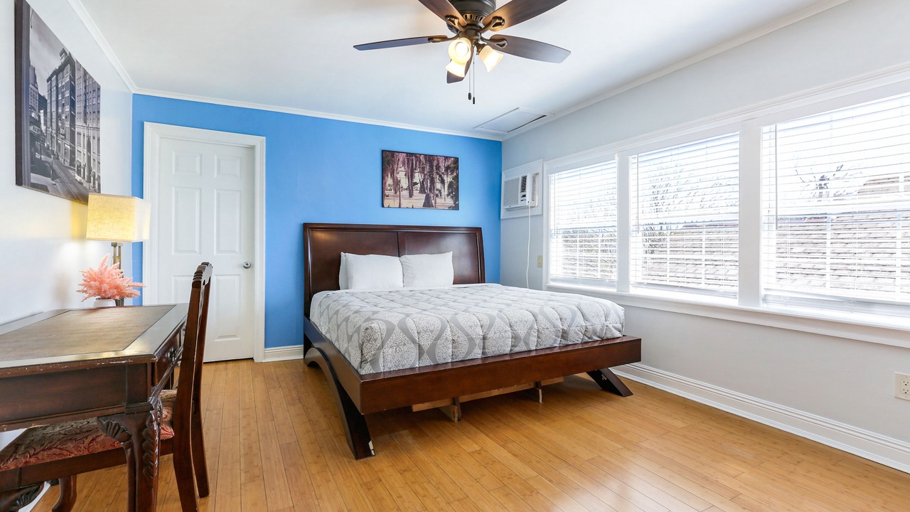 Photo of Bedroom in Mid-City