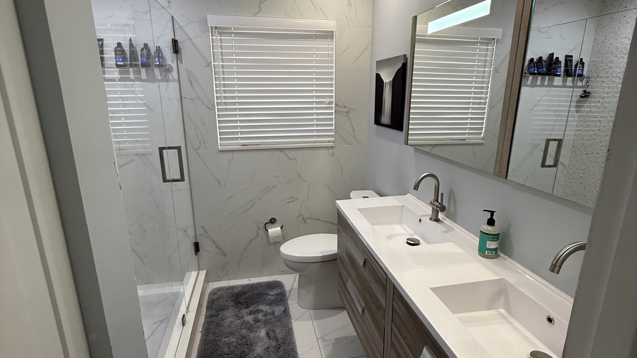 Photo of Bathroom in Coral Ridge