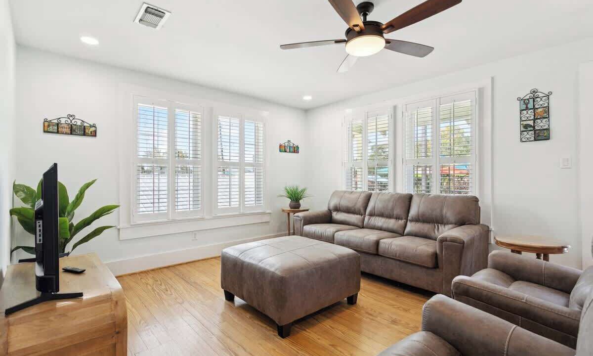Photo of Livingroom in Slidell