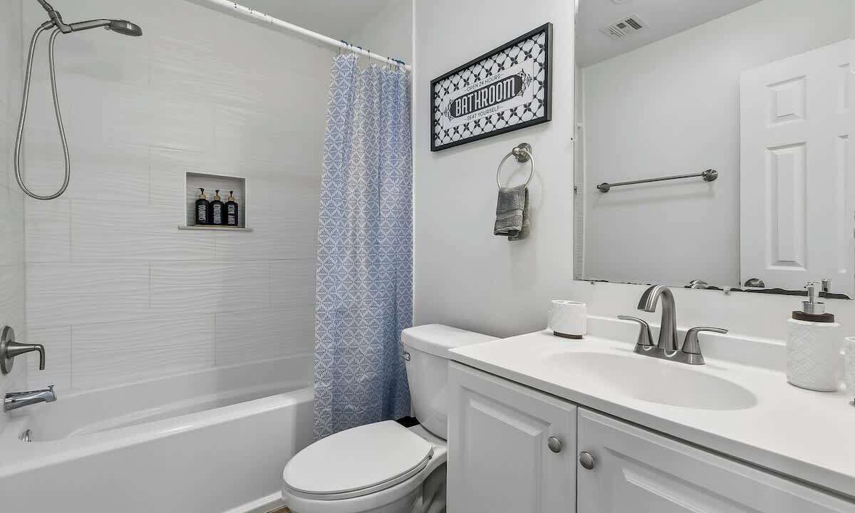 Photo of Bathroom in Violet