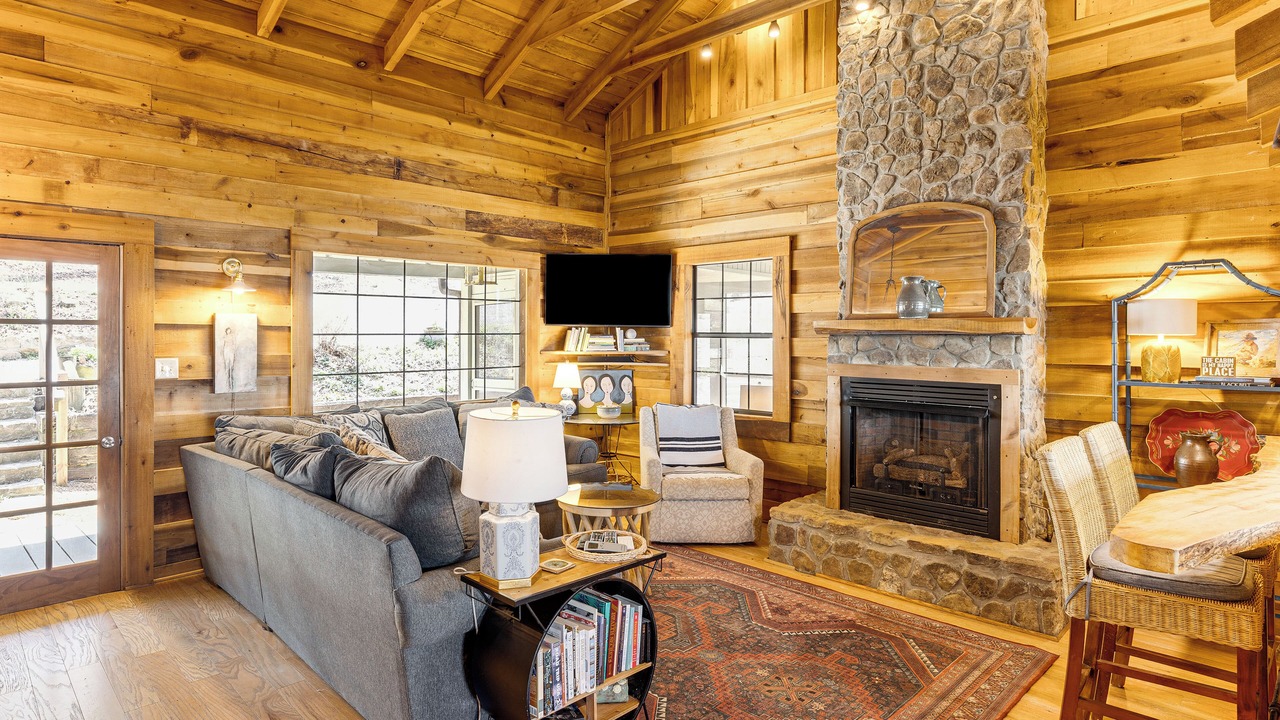 Photo of Bedroom in Fort Payne